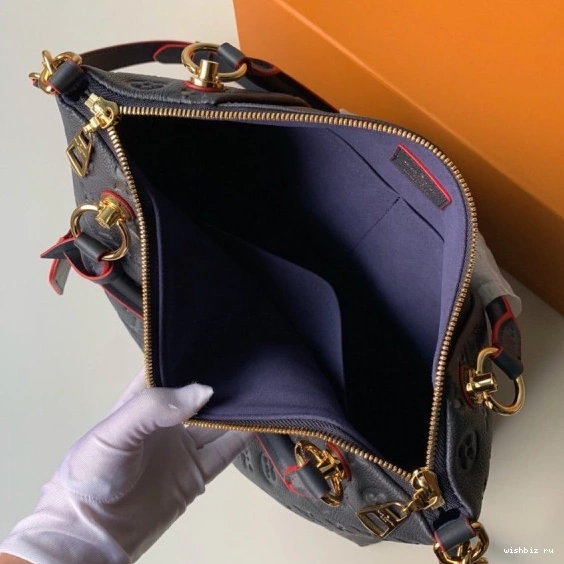 WIS V MM VUITTON LOUIS TOTE 0108